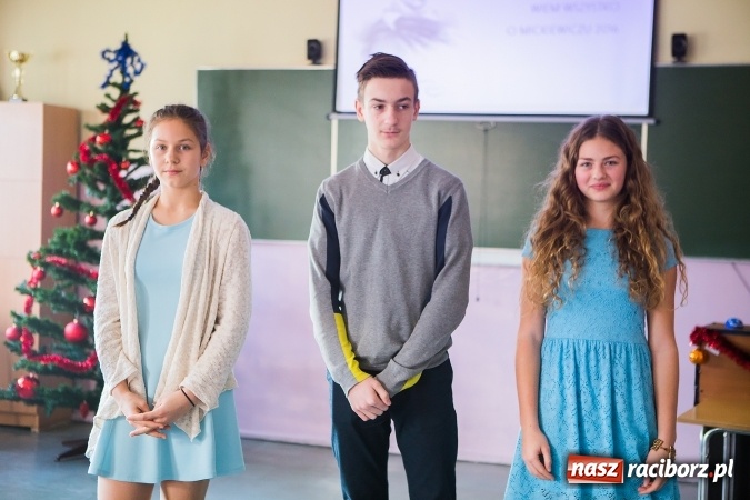Zdjęcie w galerii na portalu naszraciborz.pl: XVIII Powiatowy Konkurs Wiem wszystko o Mickiewiczu w II LO wiadomości z regionu