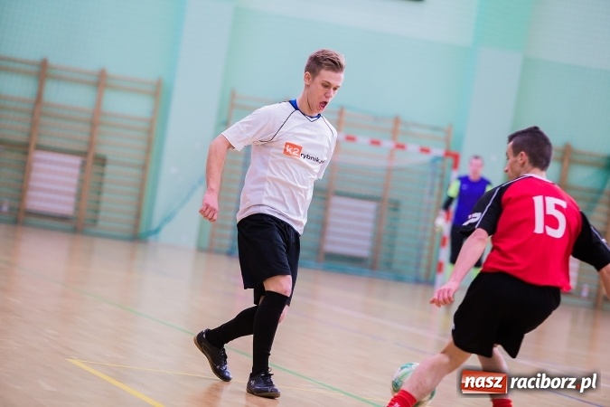 Zdjęcie w galerii na portalu naszraciborz.pl: Makroregionalny Turniej Halowej Piłki Nożnej Chłopców Szkół Ponadgimnazjalnych wiadomości z regionu