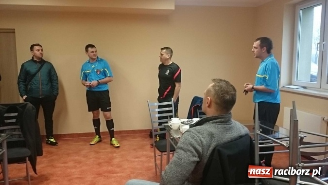 Zdjęcie w galerii na portalu naszraciborz.pl: Makroregionalny Turniej Halowej Piłki Nożnej Chłopców Szkół Ponadgimnazjalnych wiadomości z regionu