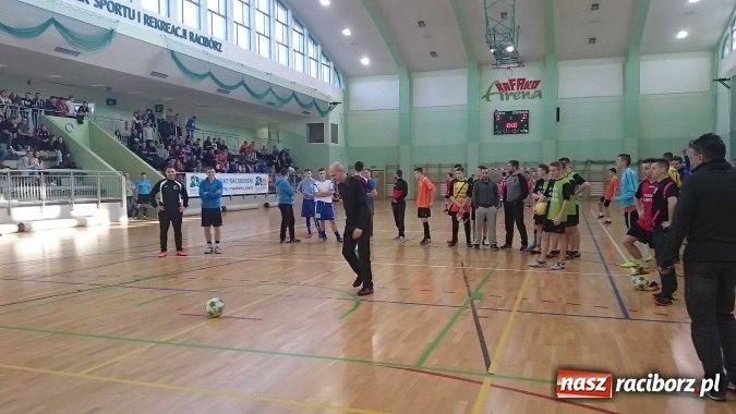 Zdjęcie w galerii na portalu naszraciborz.pl: Makroregionalny Turniej Halowej Piłki Nożnej Chłopców Szkół Ponadgimnazjalnych wiadomości z regionu