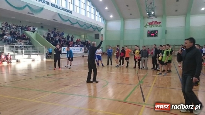 Zdjęcie w galerii na portalu naszraciborz.pl: Makroregionalny Turniej Halowej Piłki Nożnej Chłopców Szkół Ponadgimnazjalnych wiadomości z regionu
