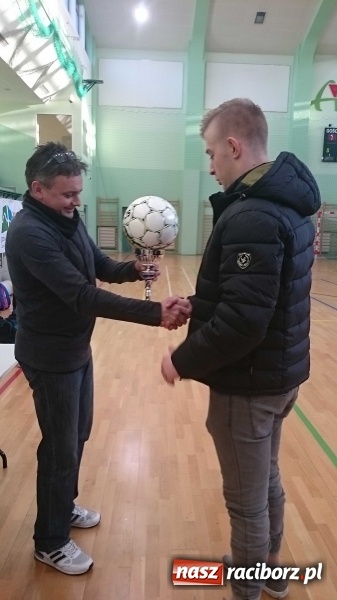 Zdjęcie w galerii na portalu naszraciborz.pl: Makroregionalny Turniej Halowej Piłki Nożnej Chłopców Szkół Ponadgimnazjalnych wiadomości z regionu