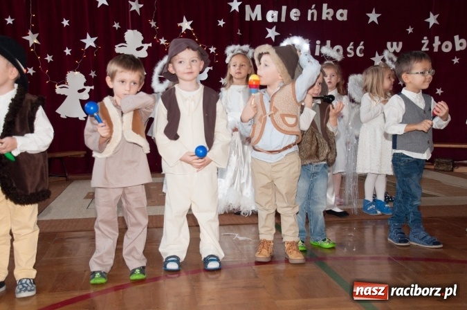 Zdjęcie w galerii na portalu naszraciborz.pl: Maleńka przyszła Miłość... do przedszkola w Markowicach wiadomości z regionu