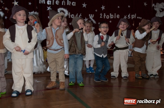 Zdjęcie w galerii na portalu naszraciborz.pl: Maleńka przyszła Miłość... do przedszkola w Markowicach wiadomości z regionu