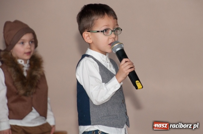 Zdjęcie w galerii na portalu naszraciborz.pl: Maleńka przyszła Miłość... do przedszkola w Markowicach wiadomości z regionu