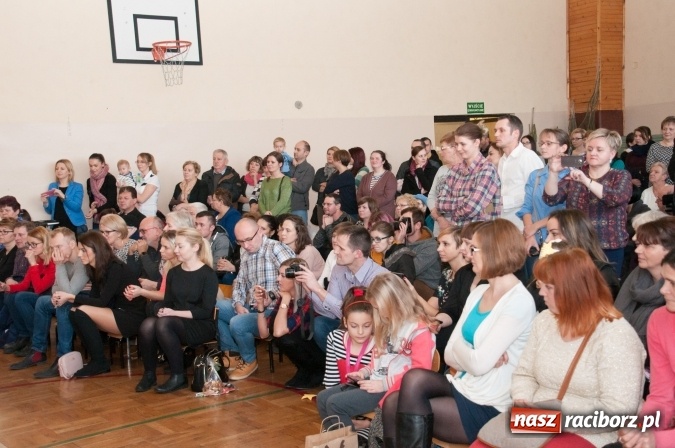 Zdjęcie w galerii na portalu naszraciborz.pl: Maleńka przyszła Miłość... do przedszkola w Markowicach wiadomości z regionu