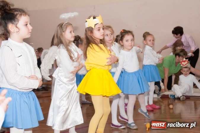 Zdjęcie w galerii na portalu naszraciborz.pl: Maleńka przyszła Miłość... do przedszkola w Markowicach wiadomości z regionu