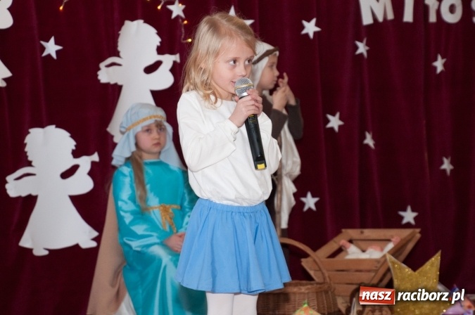 Zdjęcie w galerii na portalu naszraciborz.pl: Maleńka przyszła Miłość... do przedszkola w Markowicach wiadomości z regionu