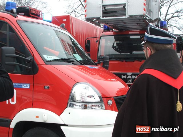 Zdjęcie w galerii na portalu naszraciborz.pl: Dobre wozy dla dobrych strażaków wiadomości z regionu