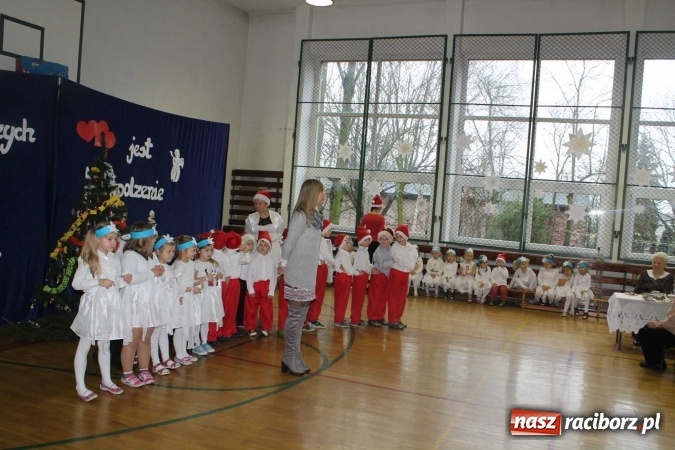 Zdjęcie w galerii na portalu naszraciborz.pl: Spotkanie opłatkowe dla seniorów w Sudole  wiadomości z regionu