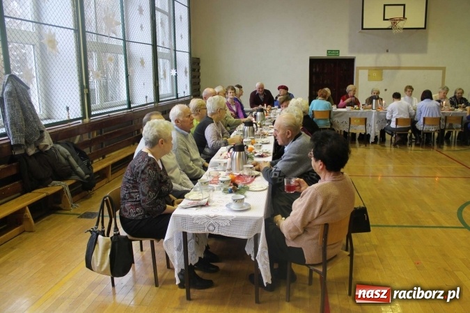 Zdjęcie w galerii na portalu naszraciborz.pl: Spotkanie opłatkowe dla seniorów w Sudole  wiadomości z regionu