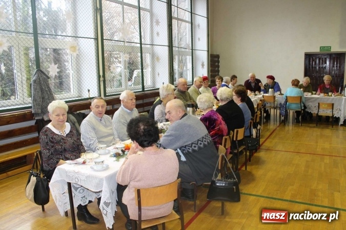 Zdjęcie w galerii na portalu naszraciborz.pl: Spotkanie opłatkowe dla seniorów w Sudole  wiadomości z regionu