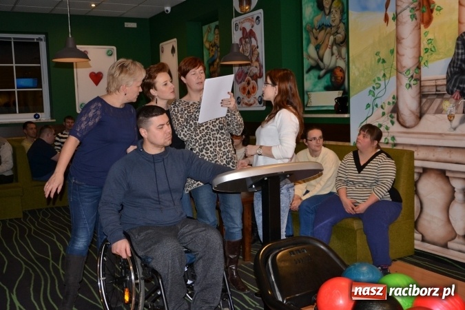 Zdjęcie w galerii na portalu naszraciborz.pl: Pierwszy turniej bowlingowy dla osób niepełnosprawnych  wiadomości z regionu