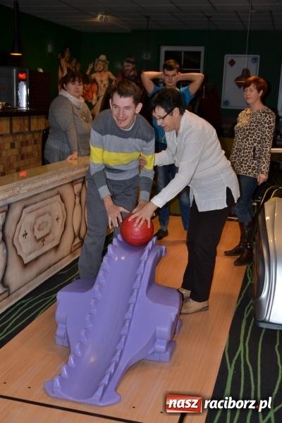 Zdjęcie w galerii na portalu naszraciborz.pl: Pierwszy turniej bowlingowy dla osób niepełnosprawnych  wiadomości z regionu