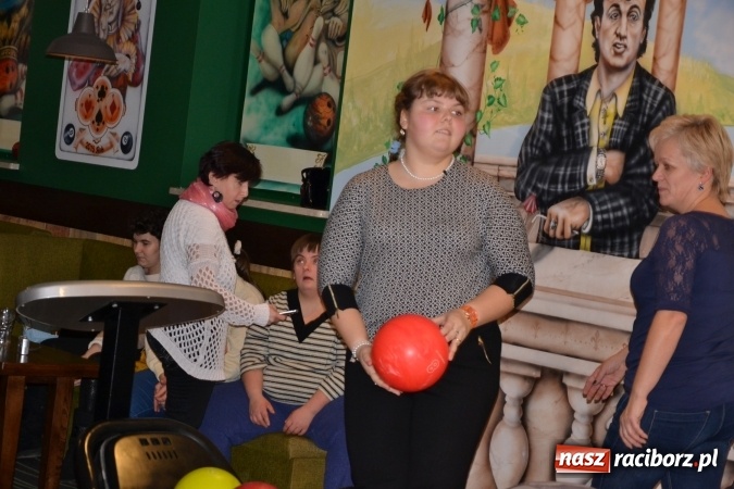 Zdjęcie w galerii na portalu naszraciborz.pl: Pierwszy turniej bowlingowy dla osób niepełnosprawnych  wiadomości z regionu