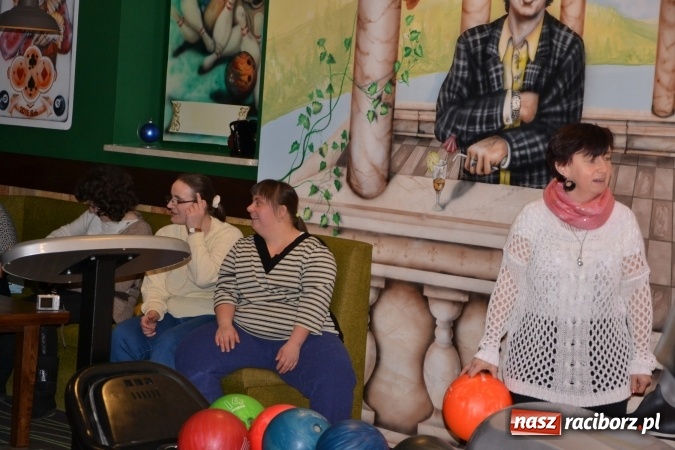 Zdjęcie w galerii na portalu naszraciborz.pl: Pierwszy turniej bowlingowy dla osób niepełnosprawnych  wiadomości z regionu