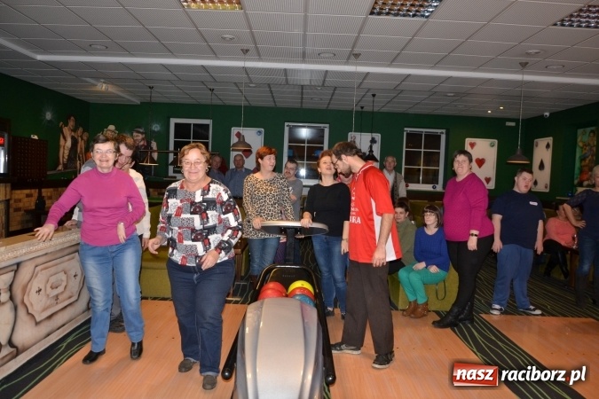 Zdjęcie w galerii na portalu naszraciborz.pl: Pierwszy turniej bowlingowy dla osób niepełnosprawnych  wiadomości z regionu