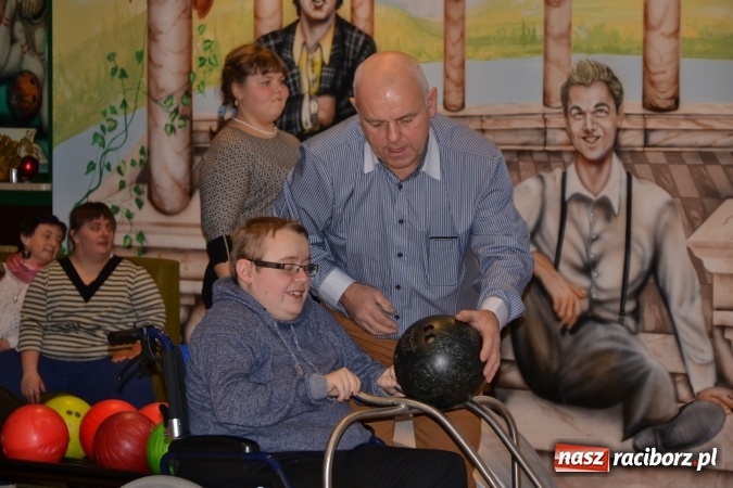 Zdjęcie w galerii na portalu naszraciborz.pl: Pierwszy turniej bowlingowy dla osób niepełnosprawnych  wiadomości z regionu
