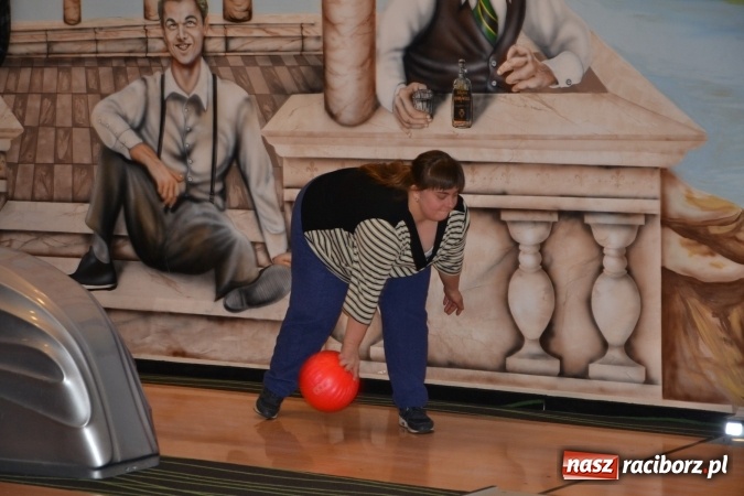 Zdjęcie w galerii na portalu naszraciborz.pl: Pierwszy turniej bowlingowy dla osób niepełnosprawnych  wiadomości z regionu