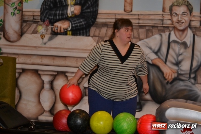 Zdjęcie w galerii na portalu naszraciborz.pl: Pierwszy turniej bowlingowy dla osób niepełnosprawnych  wiadomości z regionu