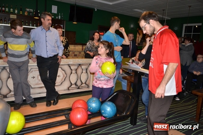 Zdjęcie w galerii na portalu naszraciborz.pl: Pierwszy turniej bowlingowy dla osób niepełnosprawnych  wiadomości z regionu