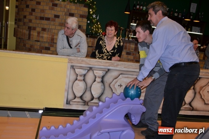 Zdjęcie w galerii na portalu naszraciborz.pl: Pierwszy turniej bowlingowy dla osób niepełnosprawnych  wiadomości z regionu