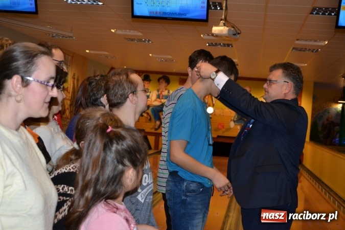Zdjęcie w galerii na portalu naszraciborz.pl: Pierwszy turniej bowlingowy dla osób niepełnosprawnych  wiadomości z regionu