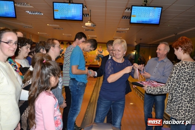 Zdjęcie w galerii na portalu naszraciborz.pl: Pierwszy turniej bowlingowy dla osób niepełnosprawnych  wiadomości z regionu