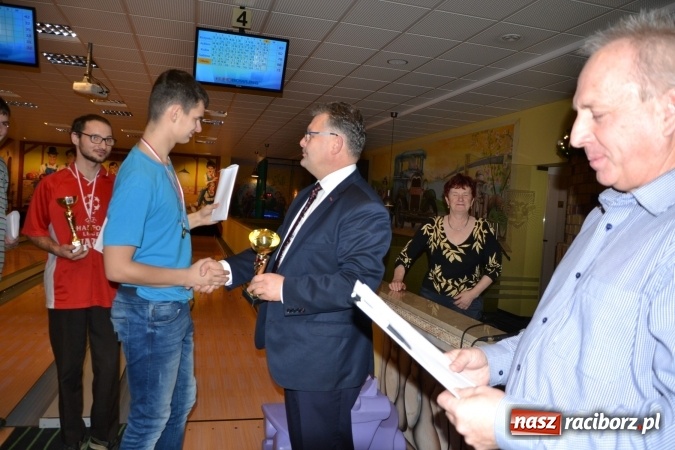 Zdjęcie w galerii na portalu naszraciborz.pl: Pierwszy turniej bowlingowy dla osób niepełnosprawnych  wiadomości z regionu