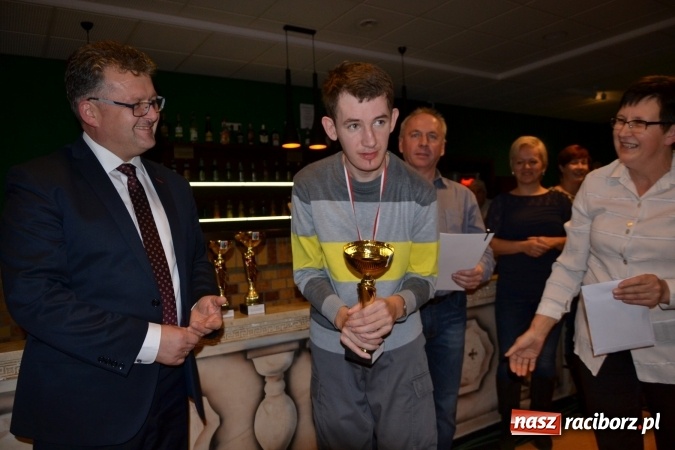 Zdjęcie w galerii na portalu naszraciborz.pl: Pierwszy turniej bowlingowy dla osób niepełnosprawnych  wiadomości z regionu