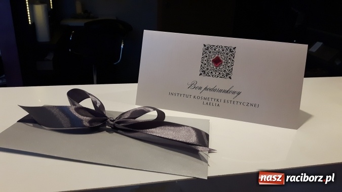 Zdjęcie w galerii na portalu naszraciborz.pl: Luksusowy prezent świąteczny - bon podarunkowy na zabiegi w Instytucie Laelia w Raciborzu. Sprawdź! wiadomości z regionu