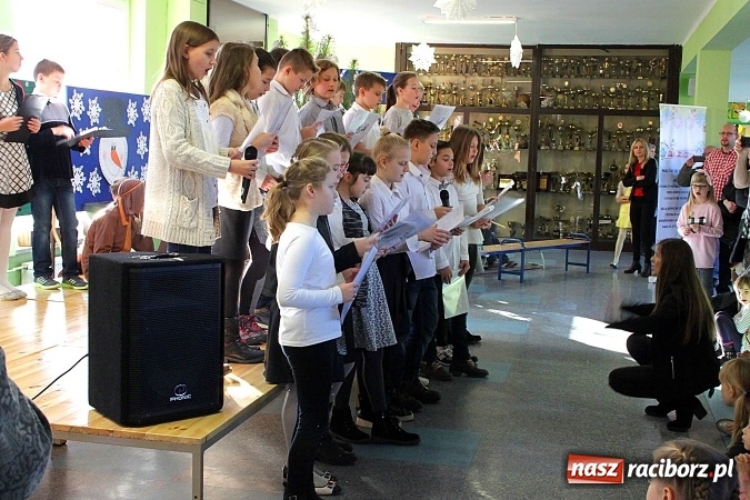 Zdjęcie w galerii na portalu naszraciborz.pl: Dzień otwarty w SP 15. Atrakcji nie zabrakło wiadomości z regionu