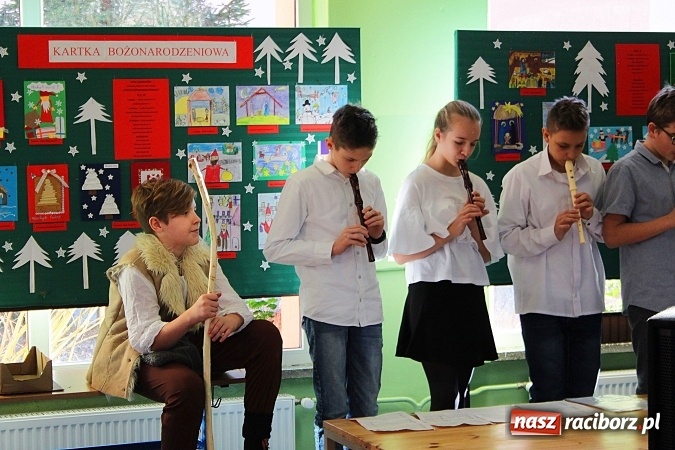 Zdjęcie w galerii na portalu naszraciborz.pl: Dzień otwarty w SP 15. Atrakcji nie zabrakło wiadomości z regionu