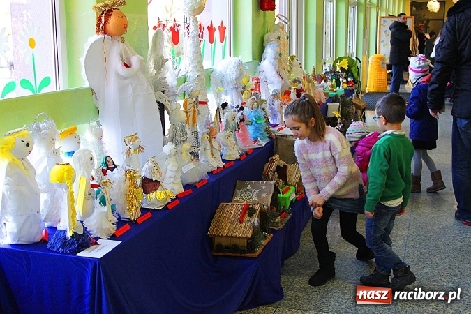 Zdjęcie w galerii na portalu naszraciborz.pl: Dzień otwarty w SP 15. Atrakcji nie zabrakło wiadomości z regionu