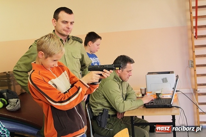 Zdjęcie w galerii na portalu naszraciborz.pl: Dzień otwarty w SP 15. Atrakcji nie zabrakło wiadomości z regionu