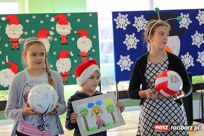 Zdjęcie w galerii na portalu naszraciborz.pl: Dzień otwarty w SP 15. Atrakcji nie zabrakło wiadomości z regionu