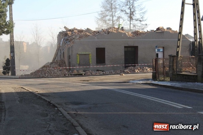 Zdjęcie w galerii na portalu naszraciborz.pl: Jeden z najstarszych budynków w Pogrzebieniu przechodzi do historii  wiadomości z regionu