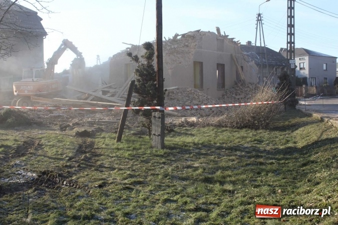 Zdjęcie w galerii na portalu naszraciborz.pl: Jeden z najstarszych budynków w Pogrzebieniu przechodzi do historii  wiadomości z regionu