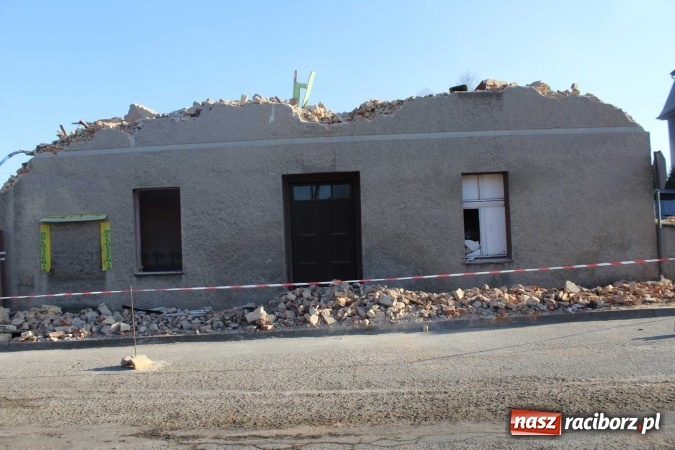 Zdjęcie w galerii na portalu naszraciborz.pl: Jeden z najstarszych budynków w Pogrzebieniu przechodzi do historii  wiadomości z regionu