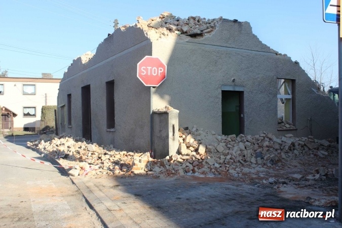 Zdjęcie w galerii na portalu naszraciborz.pl: Jeden z najstarszych budynków w Pogrzebieniu przechodzi do historii  wiadomości z regionu