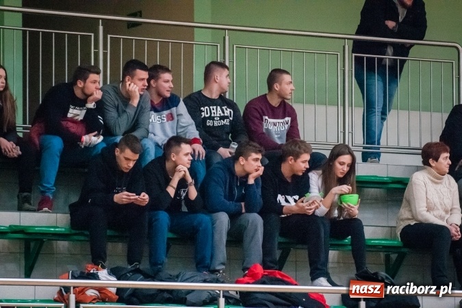 Zdjęcie w galerii na portalu naszraciborz.pl: Ważne zwycięstwo raciborskich koszykarzy. Gliwiczanie pokonani. 33 punkty Emila Szweda wiadomości z regionu