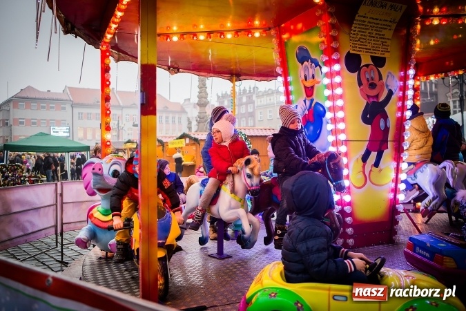 Zdjęcie w galerii na portalu naszraciborz.pl: Jarmark Bożonarodzeniowy w niedzielne popołudnie wiadomości z regionu