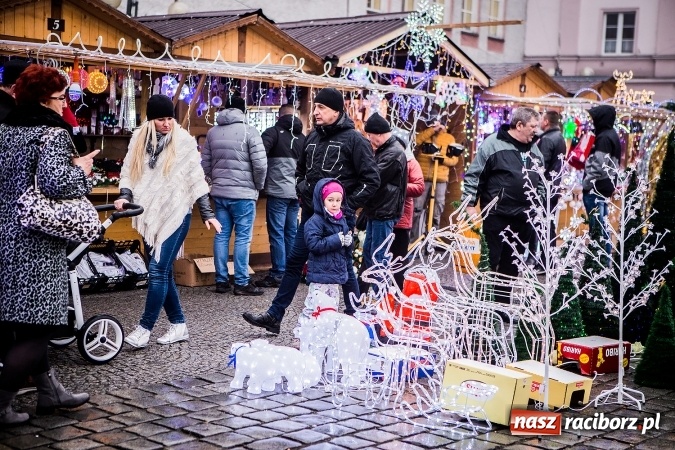 Zdjęcie w galerii na portalu naszraciborz.pl: Jarmark Bożonarodzeniowy w niedzielne popołudnie wiadomości z regionu