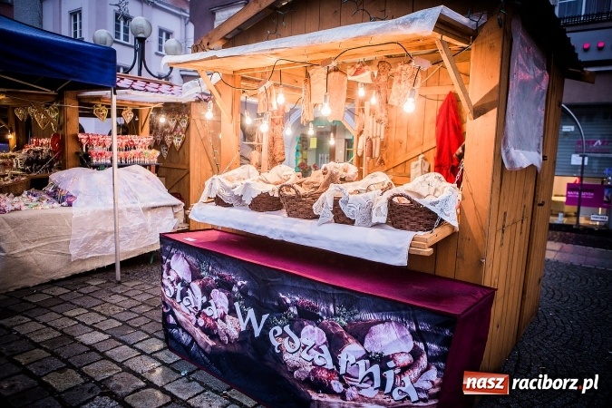 Zdjęcie w galerii na portalu naszraciborz.pl: Jarmark Bożonarodzeniowy w niedzielne popołudnie wiadomości z regionu