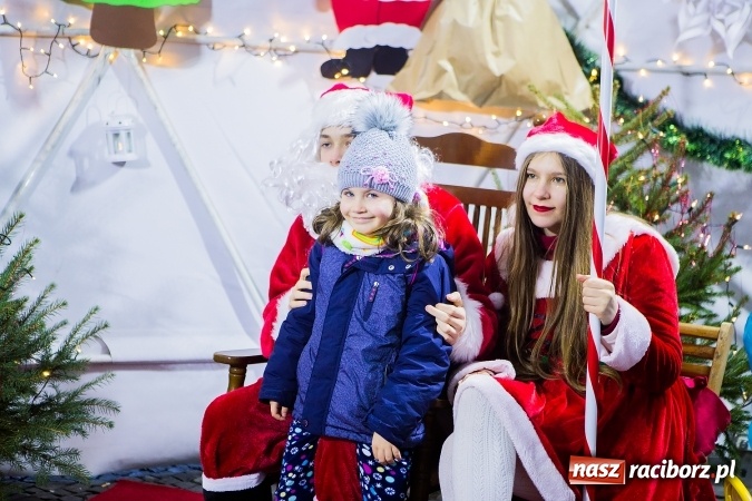 Zdjęcie w galerii na portalu naszraciborz.pl: Jarmark Bożonarodzeniowy w niedzielne popołudnie wiadomości z regionu
