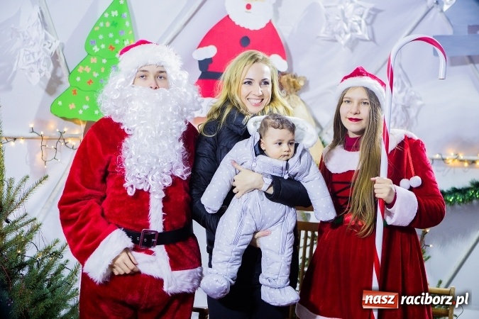 Zdjęcie w galerii na portalu naszraciborz.pl: Jarmark Bożonarodzeniowy w niedzielne popołudnie wiadomości z regionu