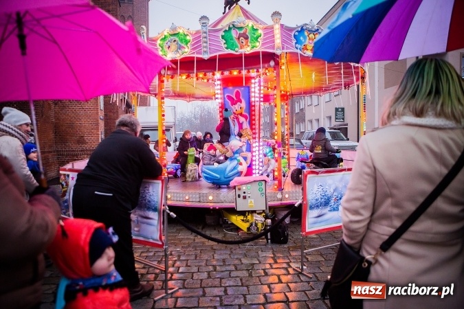Zdjęcie w galerii na portalu naszraciborz.pl: Jarmark Bożonarodzeniowy w niedzielne popołudnie wiadomości z regionu