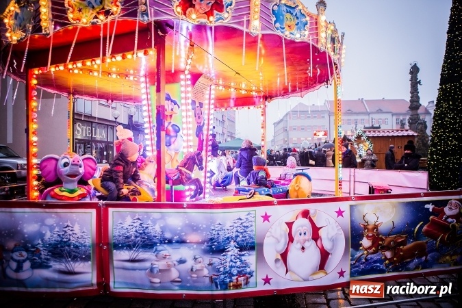 Zdjęcie w galerii na portalu naszraciborz.pl: Jarmark Bożonarodzeniowy w niedzielne popołudnie wiadomości z regionu