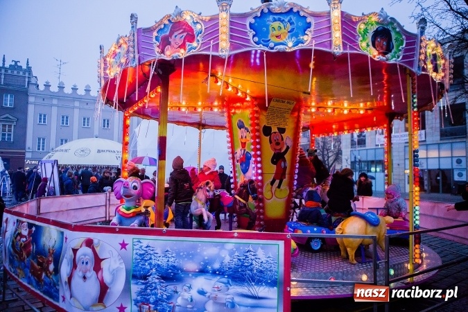 Zdjęcie w galerii na portalu naszraciborz.pl: Jarmark Bożonarodzeniowy w niedzielne popołudnie wiadomości z regionu