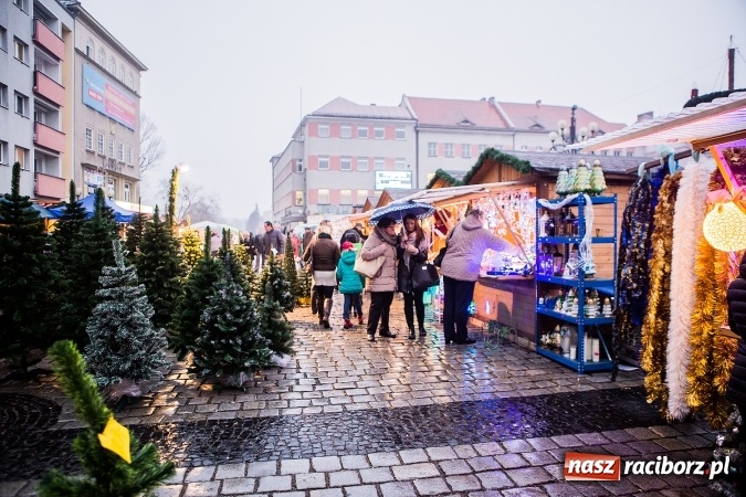 Zdjęcie w galerii na portalu naszraciborz.pl: Jarmark Bożonarodzeniowy w niedzielne popołudnie wiadomości z regionu